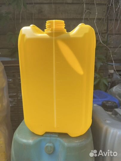 Канистра пластиковая 10 литров