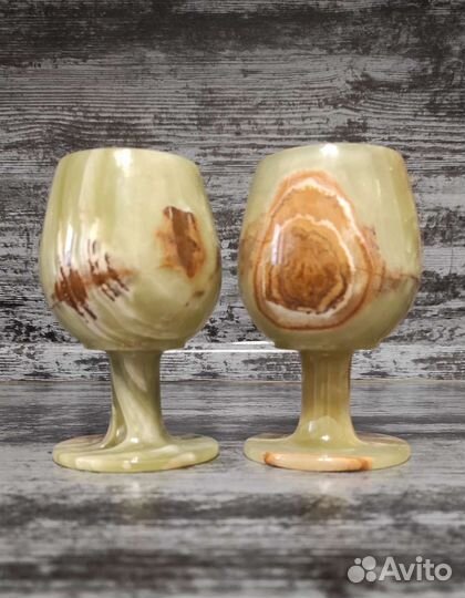 Набор бокалов из оникса новый