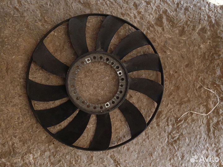 Крыльчатка вискомуфты audi A4B5