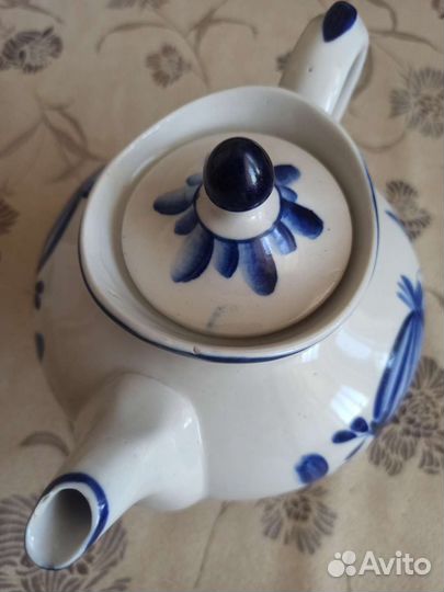 Сервиз чайный. Чайник Гжель