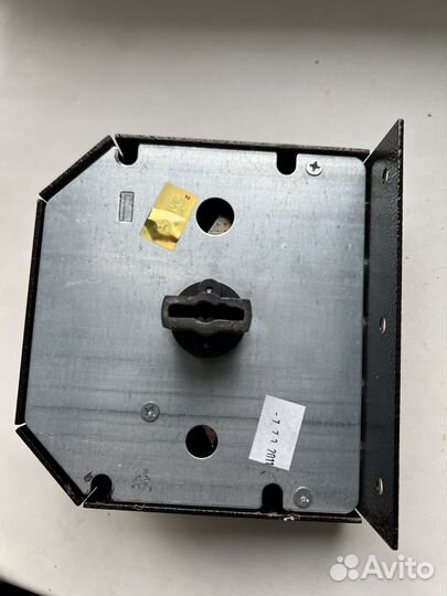 Замок дверной