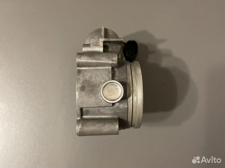 Дроссельная заслонка Audi 078133062C