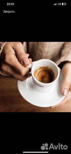 Бариста в кофейню