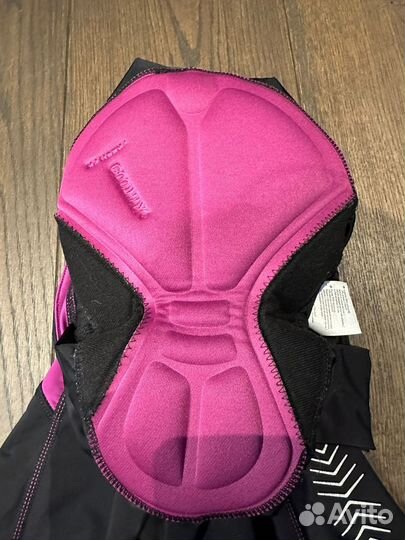 Жeнcкие велoкaпри, вeлошорты, велoлегинcы Сrivit М