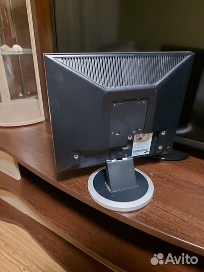Продам монитор бу