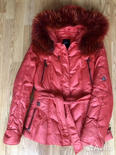 Зимний пуховик с натуральным мехом