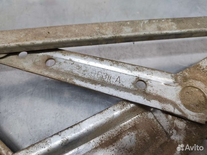 Стеклоподъемник задний Nissan Serena C23 1998 г.в