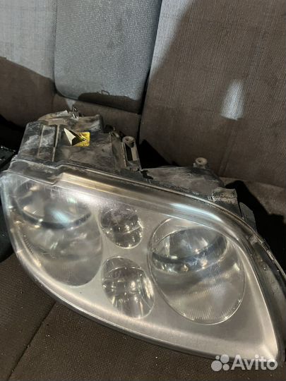 Фара правая VW touran