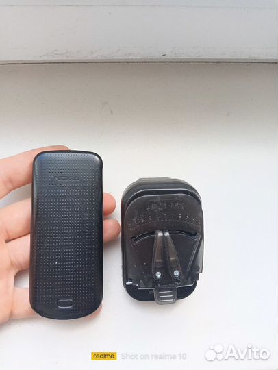 Кнопочный телефон Nokia модель 1202-2