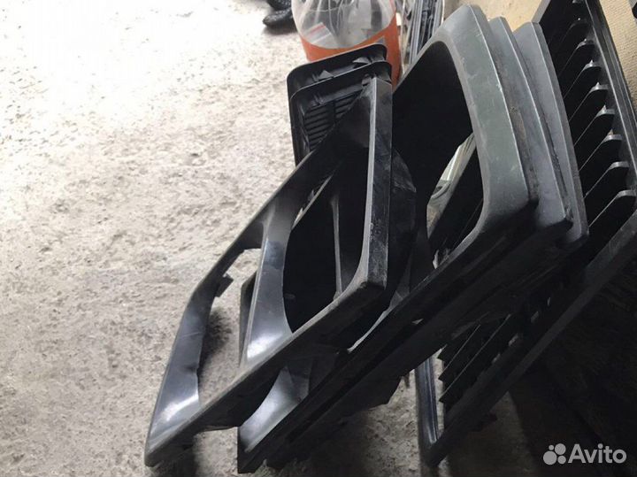 Очки фар и дефлекторы капота ваз 2106