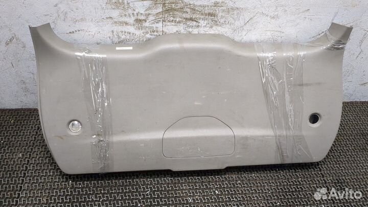 Обшивка крышки багажника Dodge Durango, 2013