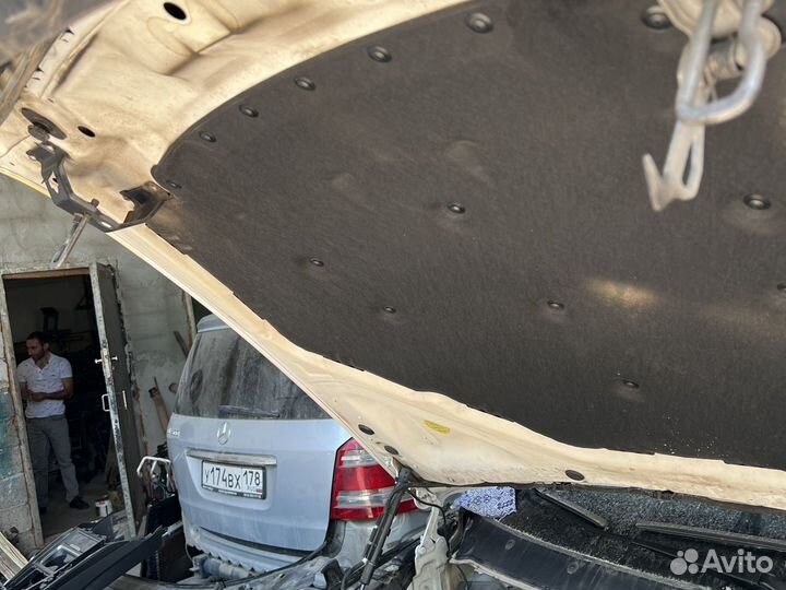 Капот на bmw e70 e71 x5 X6M