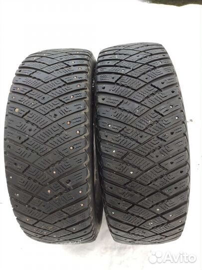 Goodyear Ultragrip Ice Arctic 215/65 R16