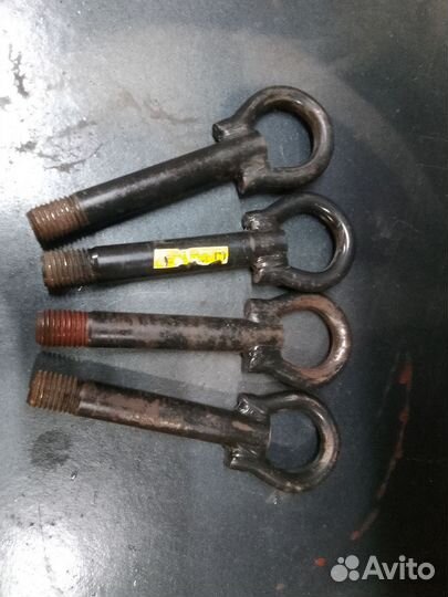 Буксировочный крюк, рым рено логан