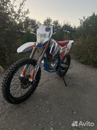 Мотоцикл Motoland CRF 250