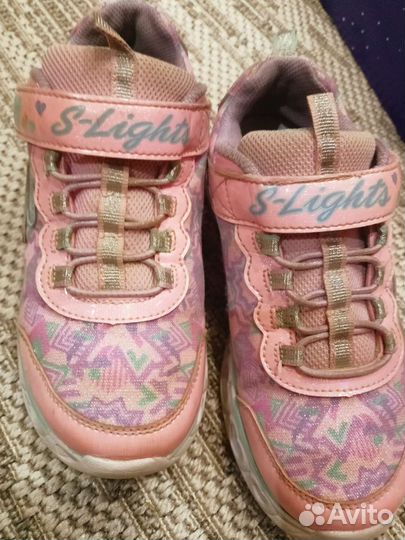Кроссовки для девочки skechers