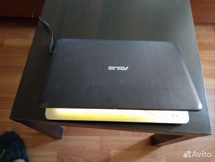 Ноутбук asus