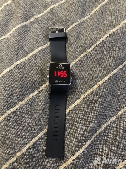 Электронные часы Adidas