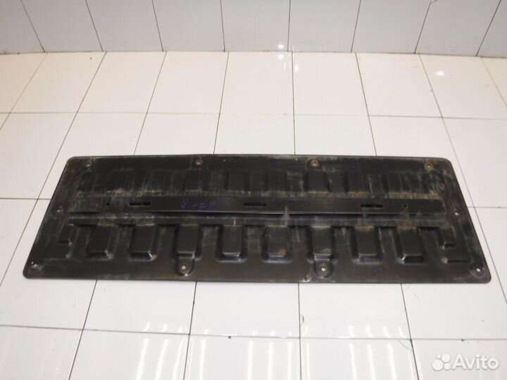 Обшивка двери багажника Actyon Sports