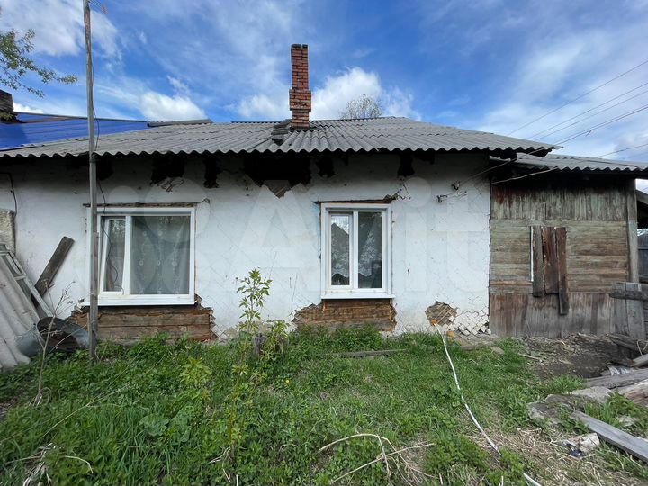 Дом 32,5 м² на участке 5 сот.