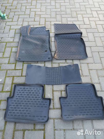 Автомобильные коврики резиновые на Mercedes CLA