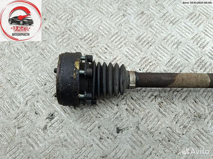 Полуось передняя левая б/у Volkswagen Bora
