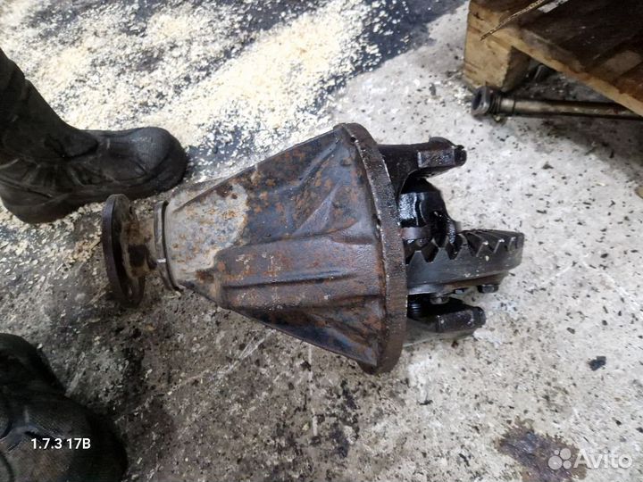 Задний редуктор nissan atlas h41