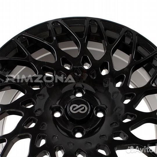 Литой диск sakura wheels R17 4x100