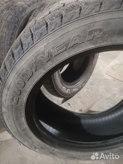 Goodyear Ice Navi Zea 205/55 R16 89Q