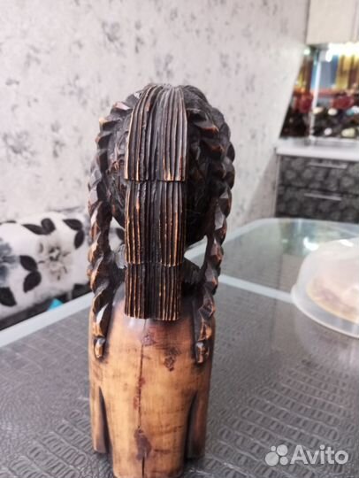 Бюст африканки Ангола