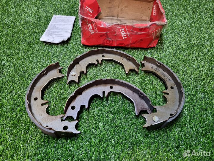 Колодки зад Toyota Land Cruiser 70-100 Lexus LX470