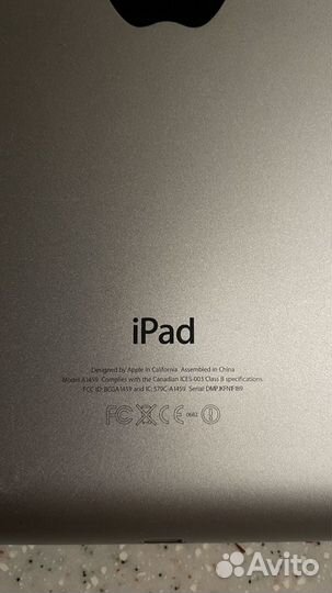 iPad (4-го поколения, Wi-Fi + Cellular) 32гб