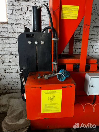 Станок lego кирпича 