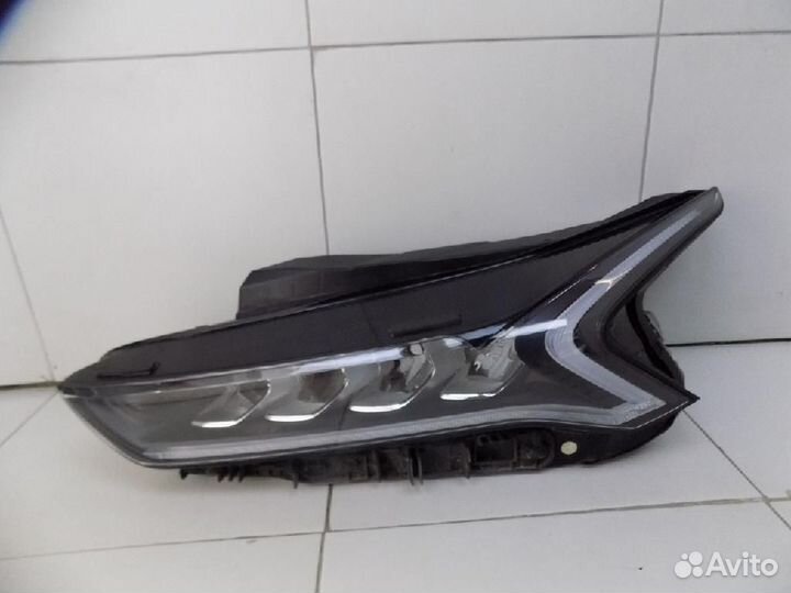 Фара левая Kia K5