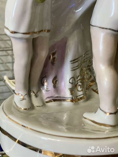 Статуэтка Индира Ганди и пионеры