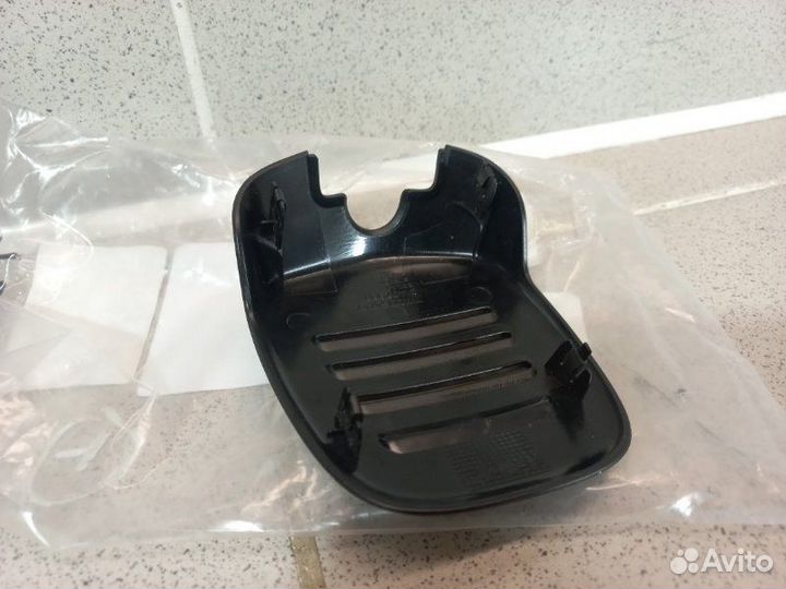 Накладка (кузов внутри) Volvo V90