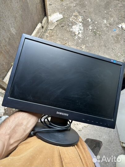Монитор Samsung syncmaster 943SN