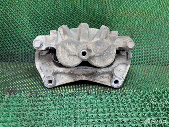 Суппорт передний левый Subaru Outback BP5 EJ20E