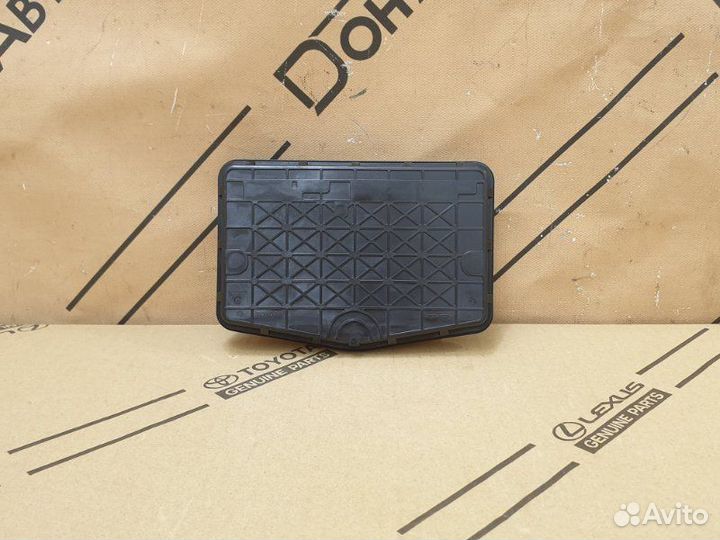 Блок реле и предохранителей Toyota Camry V55