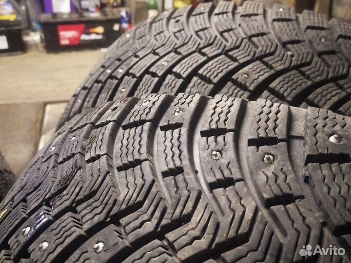 Michelin X-Ice North XIN2 215/65 R16 102T