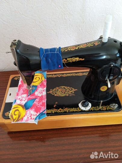 Швейная машина подольск ручная