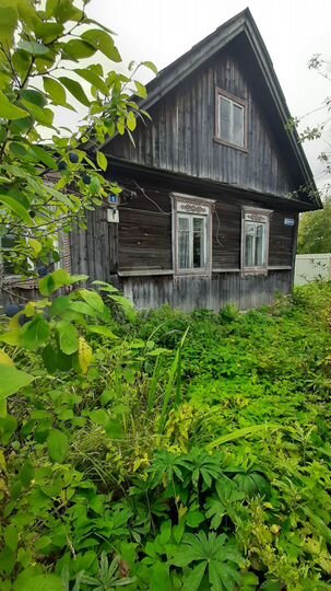 Дом 31,6 м² на участке 9 сот.