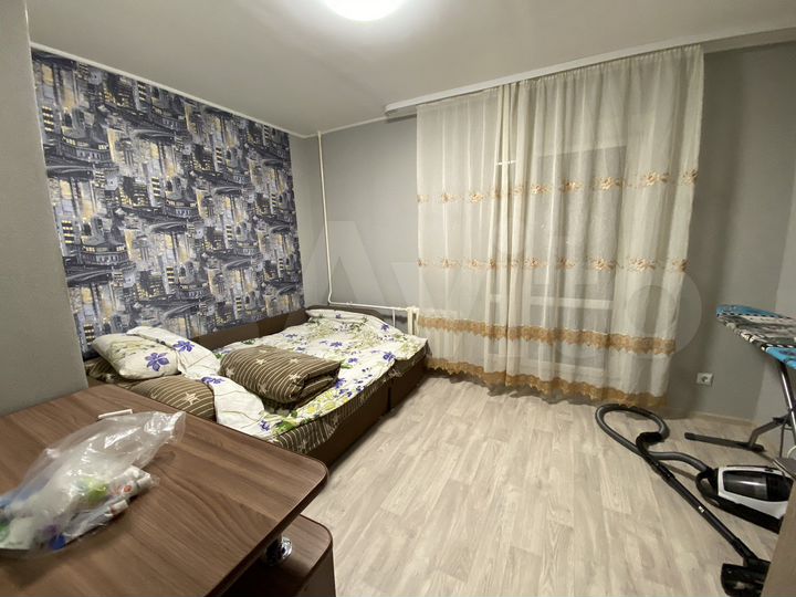 2-к. квартира, 58 м², 4/14 эт.