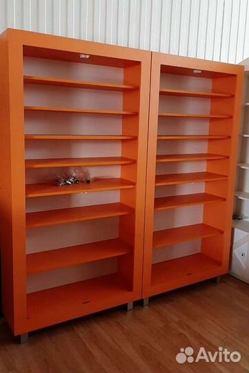 Торговое оборудование (витрины, стеллажи, прилавки