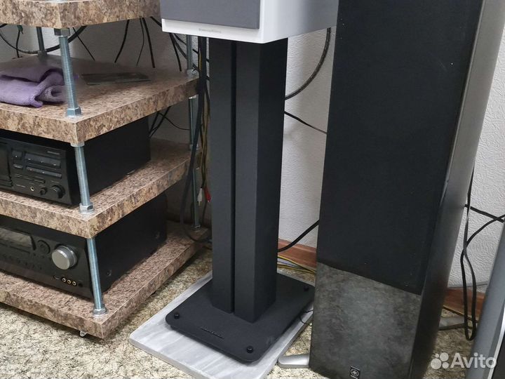 Стойки для полочной акустики b&w isoacoustic