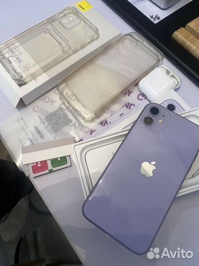 iPhone 11, 64 ГБ
