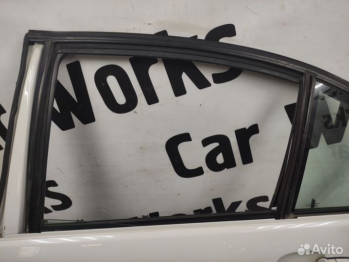 Задняя левая дверь BMW E46