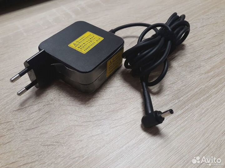 Зарядное для ноутбука Asus Оригинальное