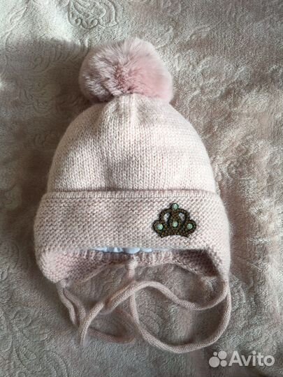 Зимняя шапка для новорожденной 35-38