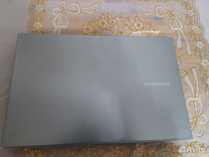 Ноутбук samsung